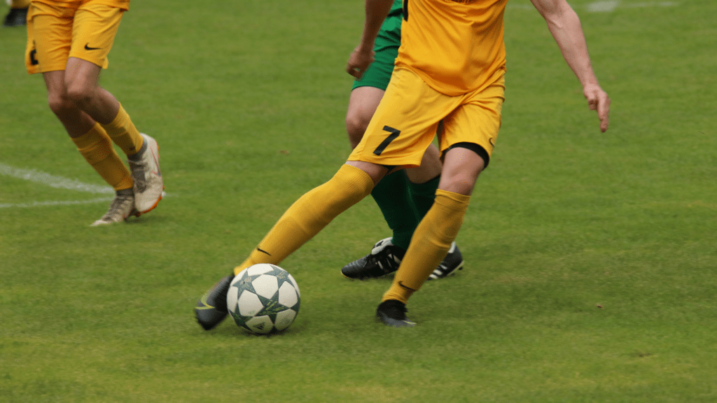 Plating soccer in Field